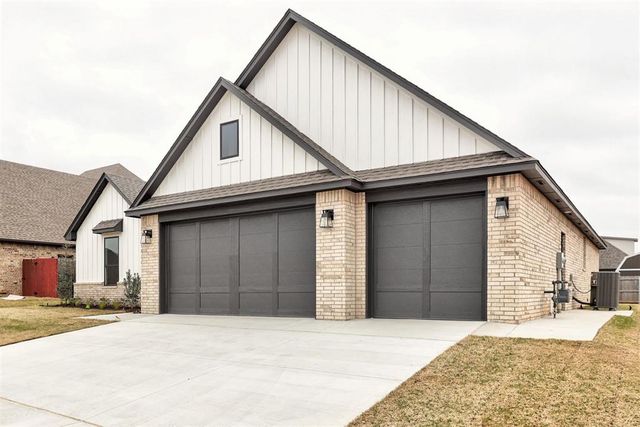 11600 SW 55th Street, Mustang, OK 73064