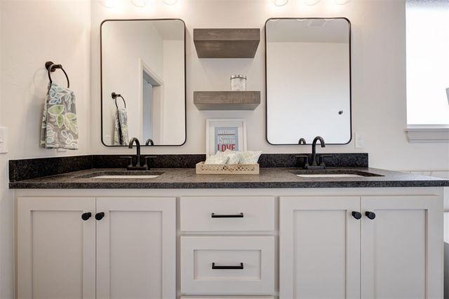 11600 SW 55th Street, Mustang, OK 73064