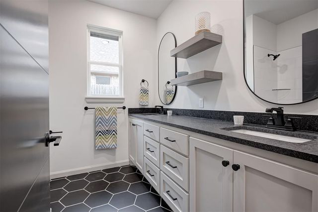 11600 SW 55th Street, Mustang, OK 73064