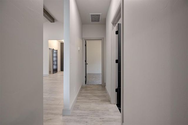 11600 SW 55th Street, Mustang, OK 73064