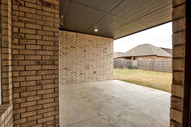 11600 SW 55th Street, Mustang, OK 73064