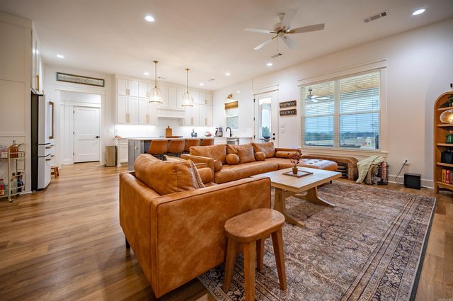 50 Lieblong Road, Greenbrier, AR 72058