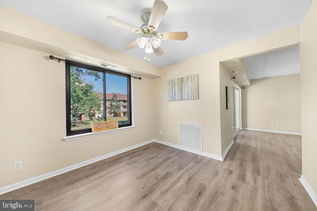 124-4 KIRKBRIDE RD, Voorhees, NJ 08043
