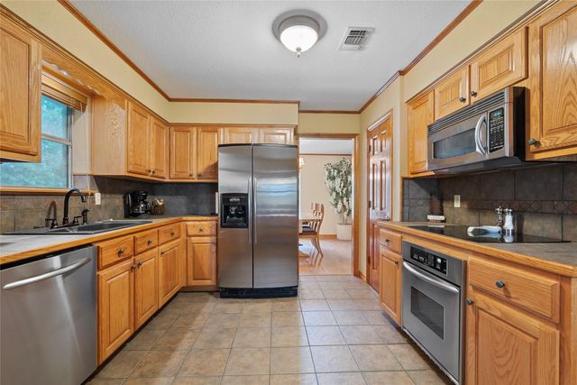 3011 County Road 314, Rockdale, TX 76567