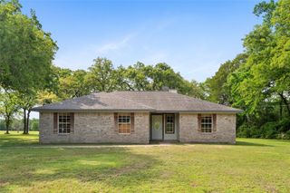 3011 County Road 314, Rockdale, TX 76567