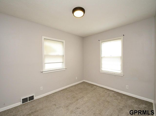 5337 N 35Th Street, Omaha, NE 68111