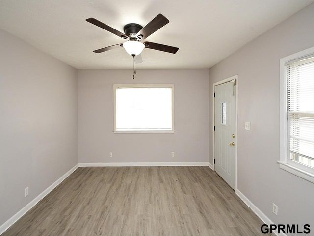 5337 N 35Th Street, Omaha, NE 68111