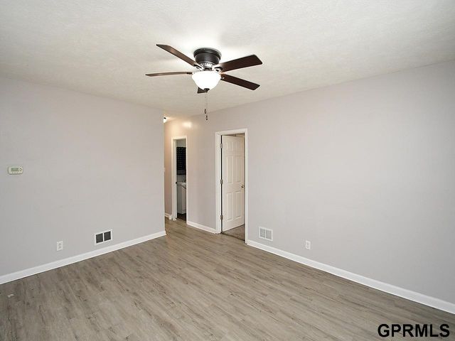 5337 N 35Th Street, Omaha, NE 68111