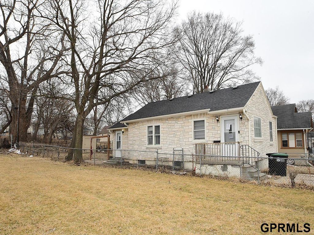 5337 N 35Th Street, Omaha, NE 68111