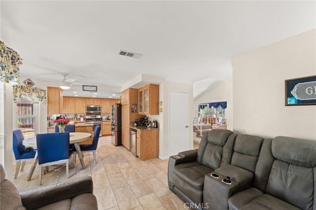 523 Solano Way, Redlands, CA 92374