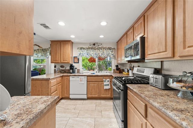 523 Solano Way, Redlands, CA 92374