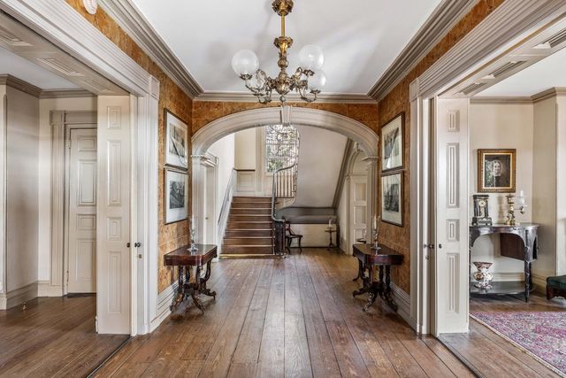 21 E Battery, Charleston, SC 29401