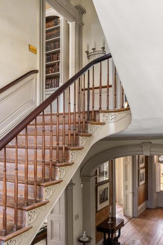 21 E Battery, Charleston, SC 29401