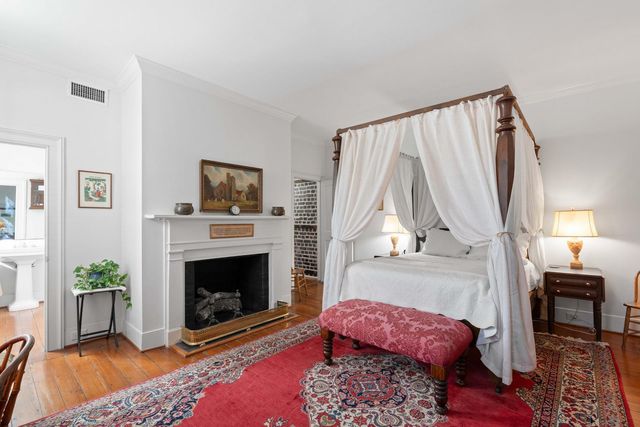 21 E Battery, Charleston, SC 29401
