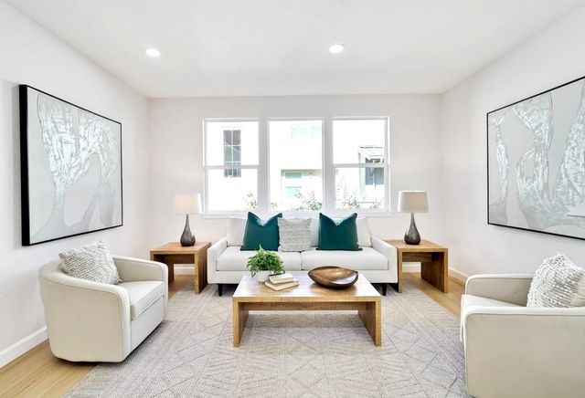 589 San Remi Terrace 55, Sunnyvale, CA 94085