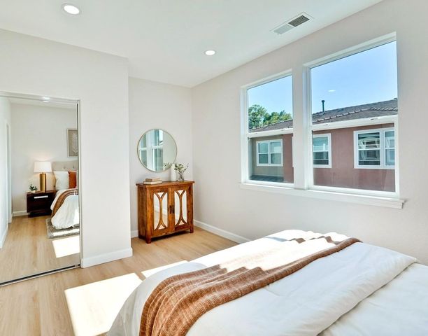 589 San Remi Terrace 55, Sunnyvale, CA 94085