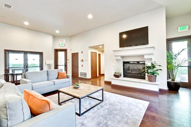 589 San Remi Terrace 55, Sunnyvale, CA 94085