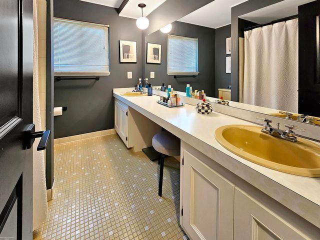 36203 La Marra Drive, Sterling Heights, MI 48310