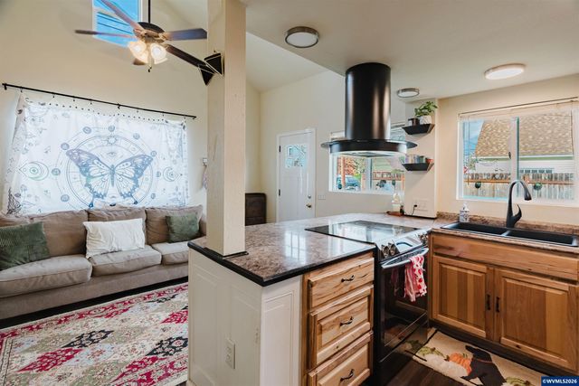 1620 16th Av SW, Albany, OR 97321