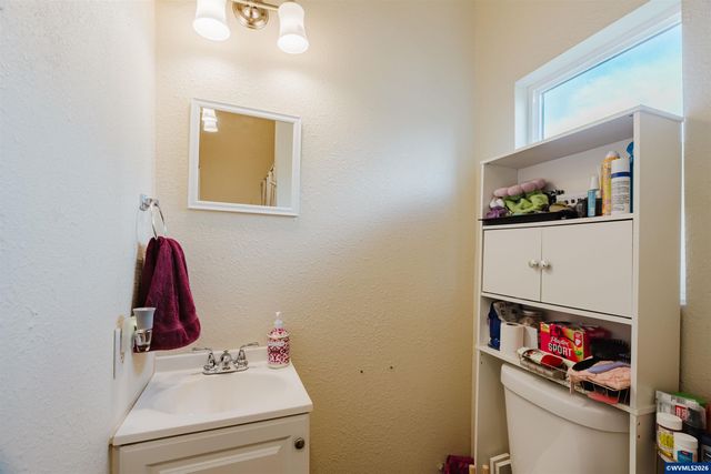 1620 16th Av SW, Albany, OR 97321