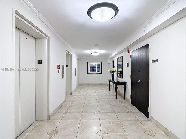 2801 NE 183rd St 1504W, Aventura, FL 33160