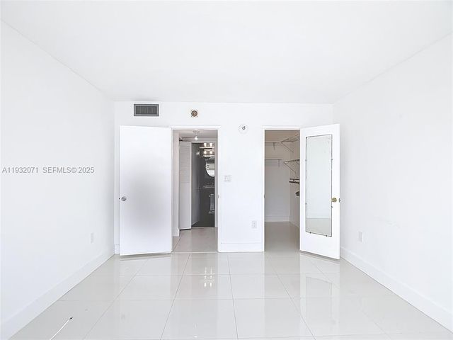 2801 NE 183rd St 1504W, Aventura, FL 33160