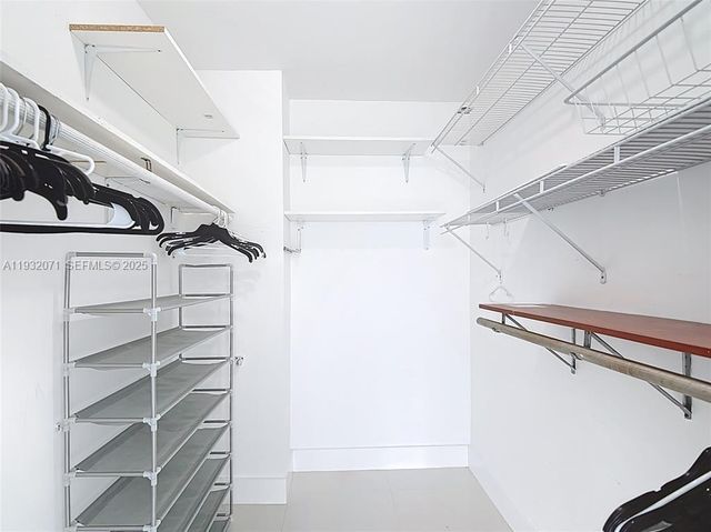 2801 NE 183rd St 1504W, Aventura, FL 33160