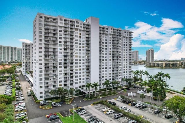 2801 NE 183rd St 1504W, Aventura, FL 33160