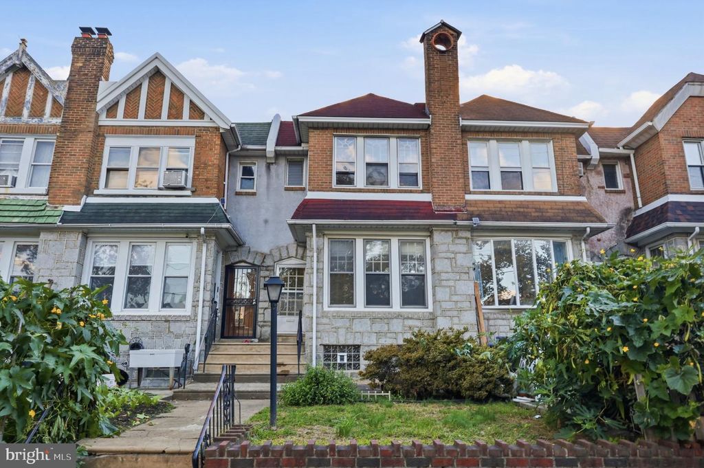 3240 COTTMAN AVE, PHILADELPHIA, PA 19149 — exterior