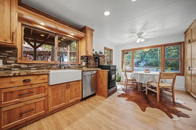26005 Sugar Pine Dr, Pioneer, CA 95666
