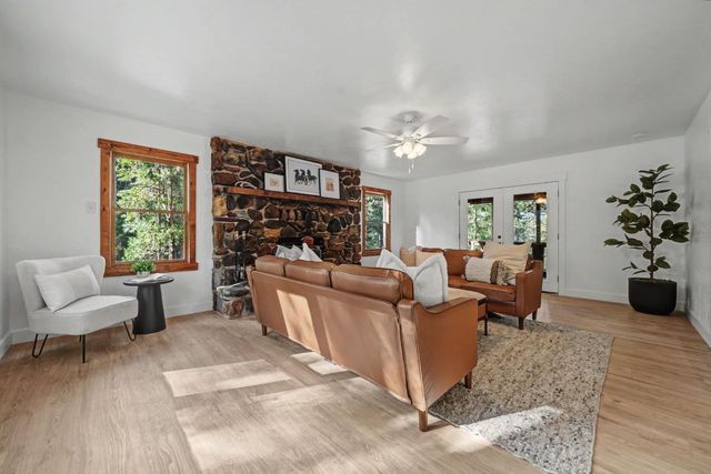 26005 Sugar Pine Dr, Pioneer, CA 95666