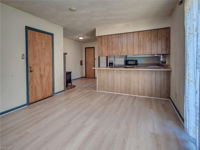 4124 Meadowview RD, Portsmouth, VA 23703