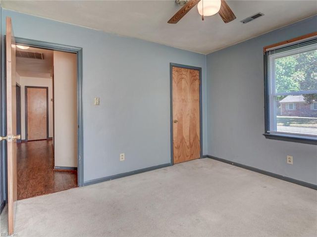 4124 Meadowview RD, Portsmouth, VA 23703