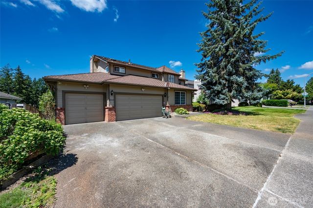 1529 Ilwaco Avenue NE, Renton, WA 98059
