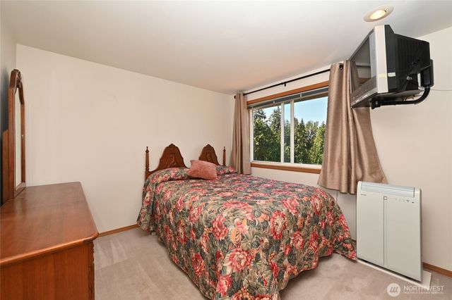 1529 Ilwaco Avenue NE, Renton, WA 98059