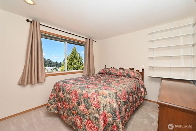 1529 Ilwaco Avenue NE, Renton, WA 98059