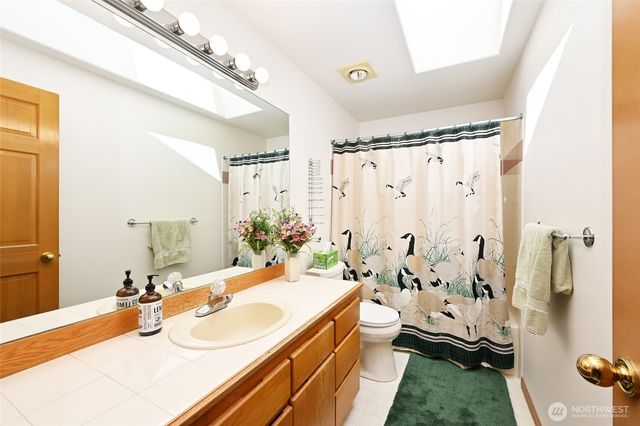 1529 Ilwaco Avenue NE, Renton, WA 98059