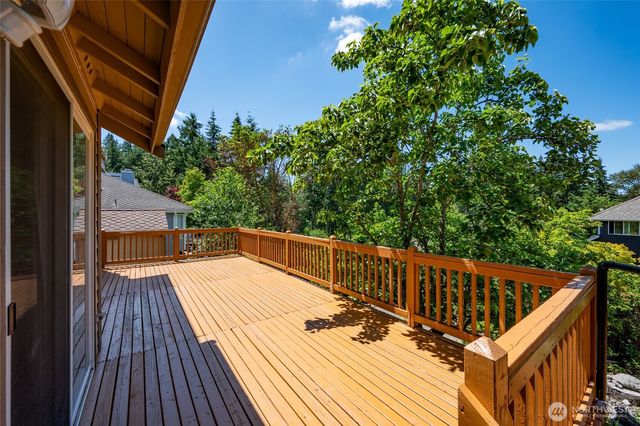 1529 Ilwaco Avenue NE, Renton, WA 98059