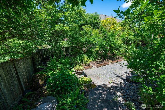 1529 Ilwaco Avenue NE, Renton, WA 98059