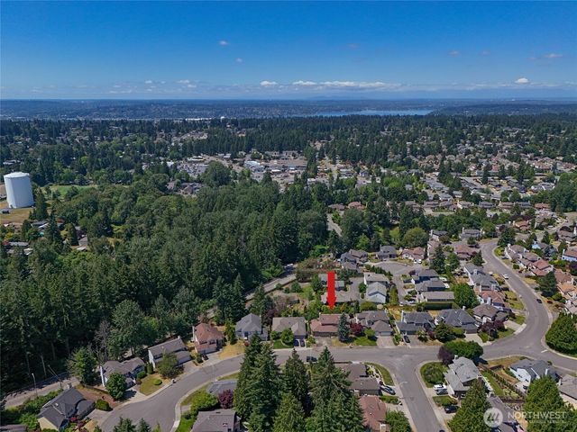 1529 Ilwaco Avenue NE, Renton, WA 98059