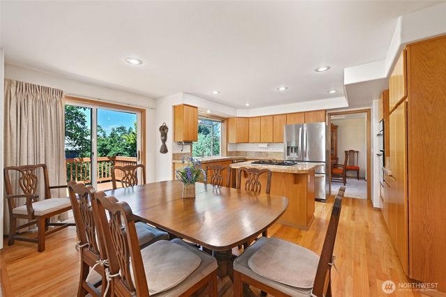 1529 Ilwaco Avenue NE, Renton, WA 98059