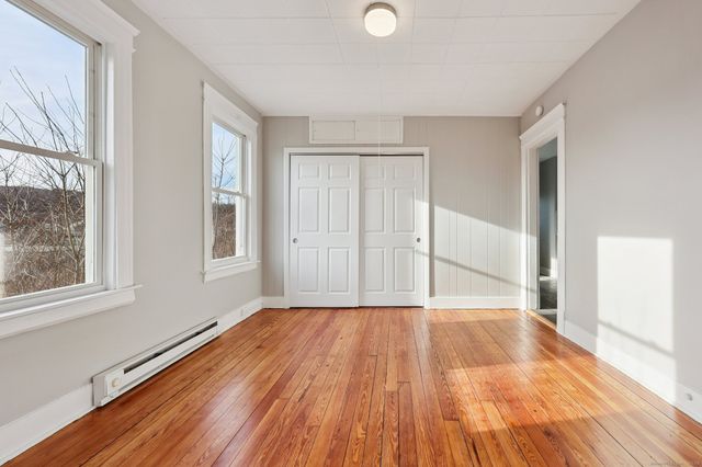 31 Sheffield Street, Waterbury, CT 06704