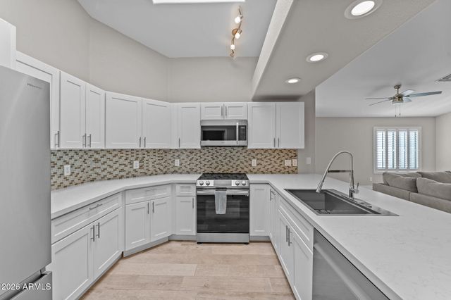 14535 W ZUNI Trail, Surprise, AZ 85374