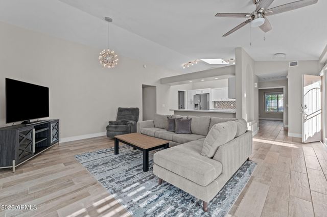 14535 W ZUNI Trail, Surprise, AZ 85374