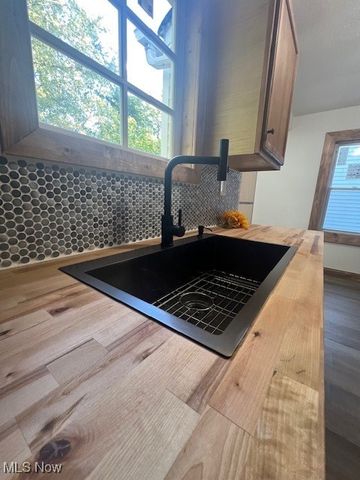 19819 Harvard Avenue, Warrensville Heights, OH 44122