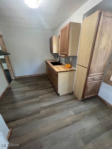 19819 Harvard Avenue, Warrensville Heights, OH 44122