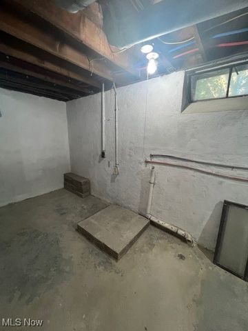 19819 Harvard Avenue, Warrensville Heights, OH 44122