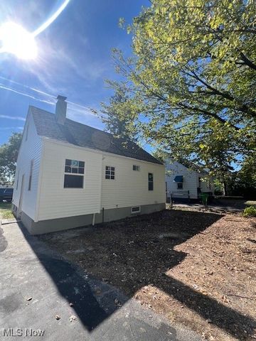 19819 Harvard Avenue, Warrensville Heights, OH 44122