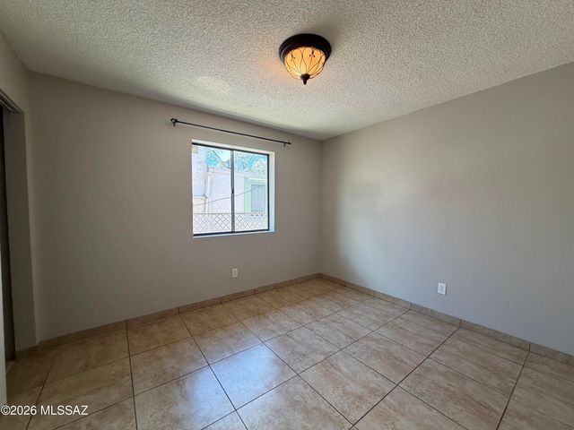 1354 W Sonora Street, Tucson, AZ 85745