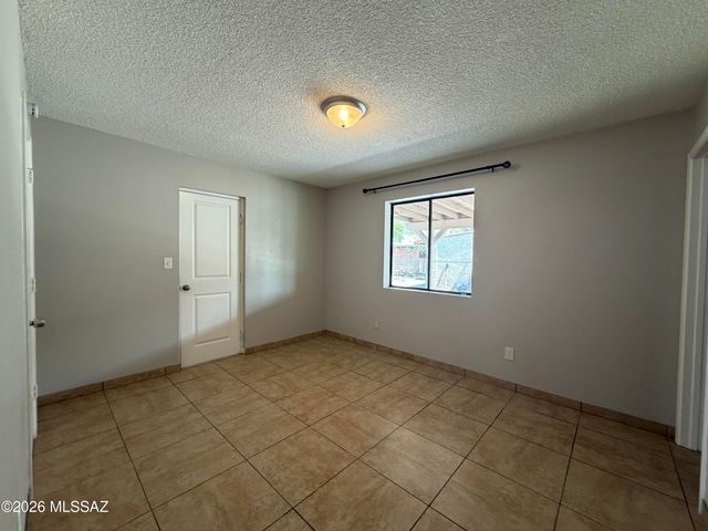 1354 W Sonora Street, Tucson, AZ 85745